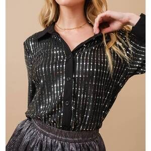 NEW BLUE B city of lights button down top in black